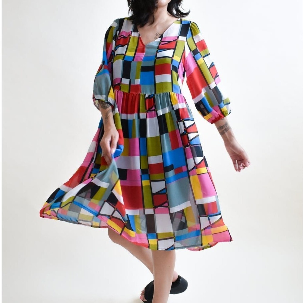 Altar Houseline Monique Dress Bauhaus‎ Print Colorful Geometric Chiffon V Neck M